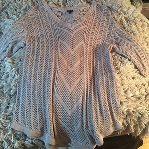 Top/ sweater